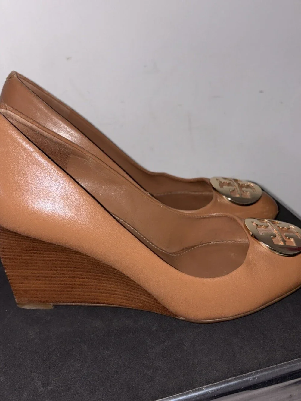 Tory Burch Brown Leather Round Toe Wedge Pumps Size 6 1/2 M
